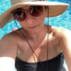 Meet your Posher, Stella